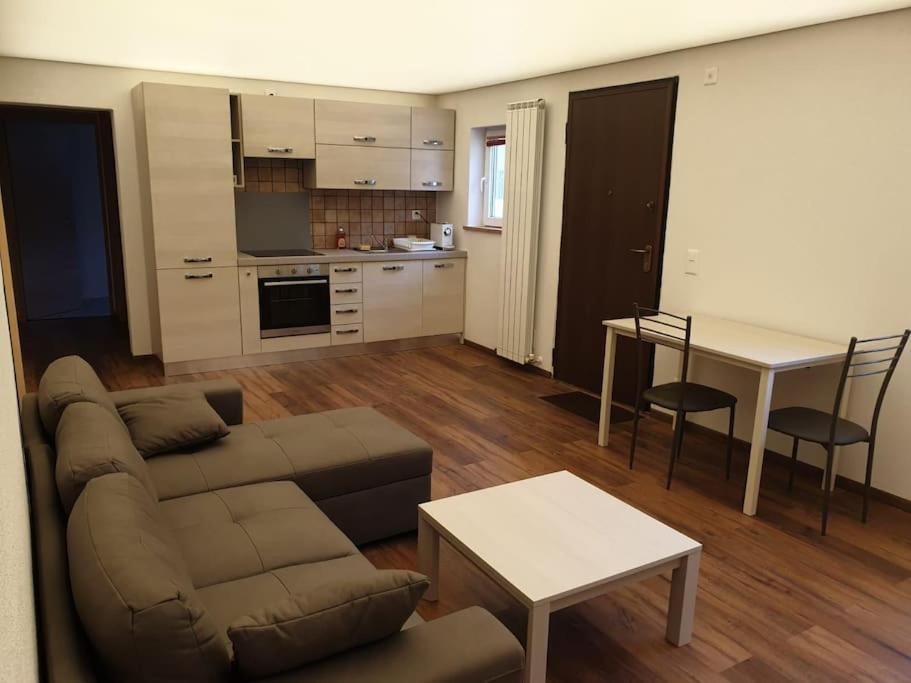 Bnb Rivera-Monteceneri Bagian luar foto