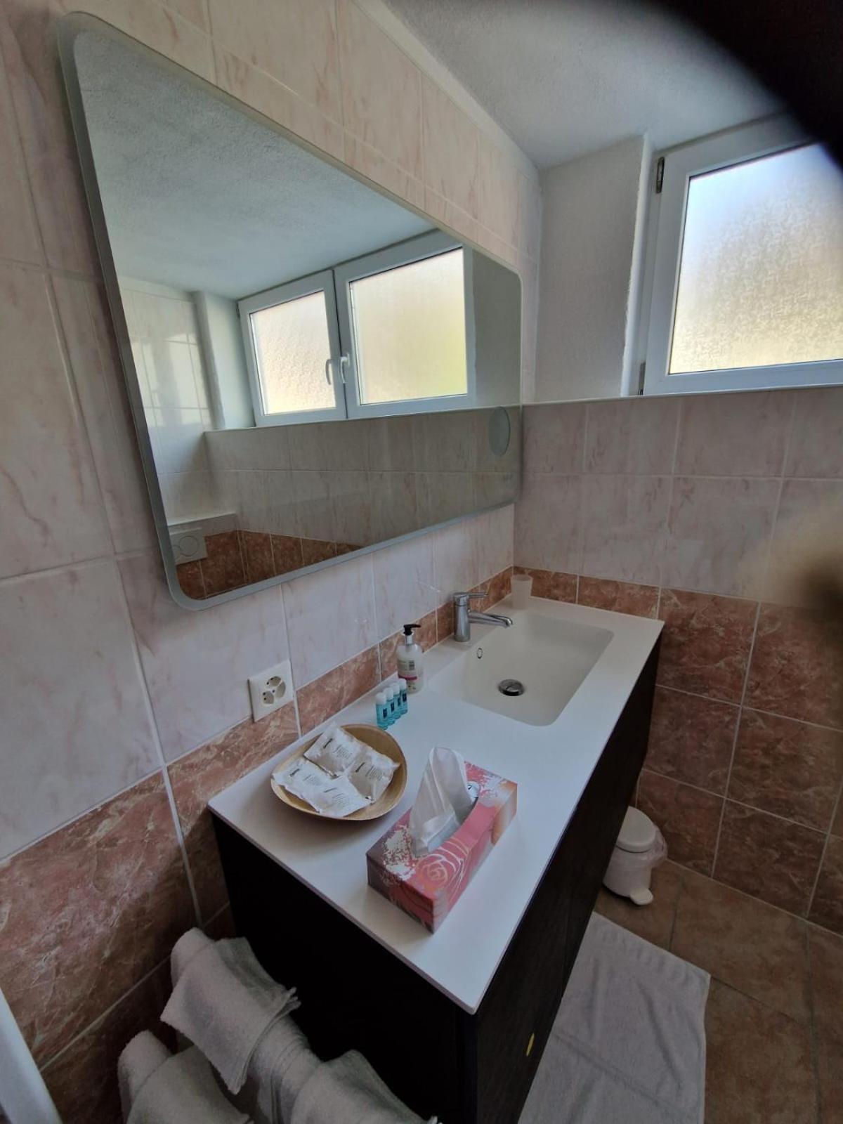 Bnb Rivera-Monteceneri Bagian luar foto